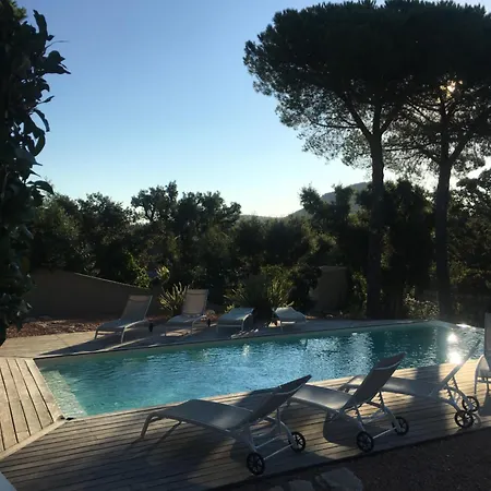 Luna Verde T4 De Standing Avec Piscine A Debordement Апартаменты *